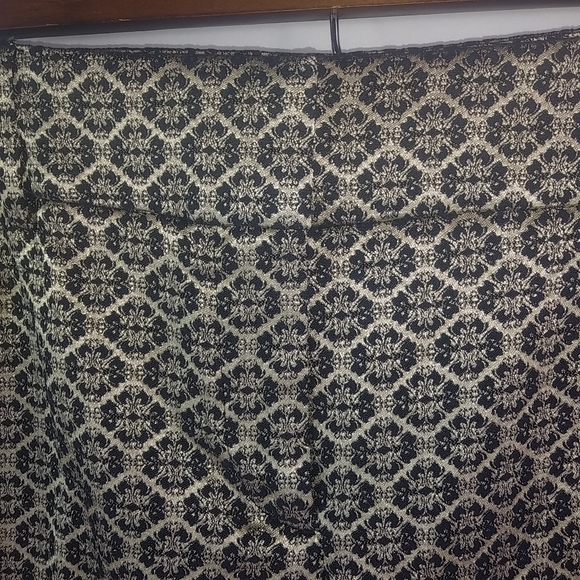 Ann Taylor 4 Black Gold Cigarette Pants - Picture 7 of 7